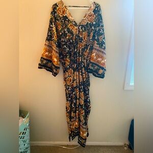 Beautiful patterned dress NWOT
